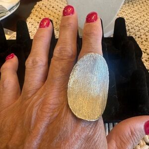 And‎ Lovely Silver Textured Silver Statement Ring Size 8 NWT
